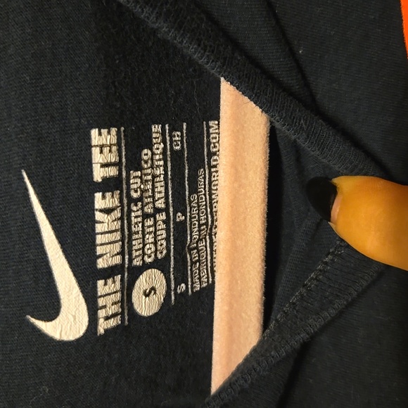Womens Nike Tshirt - Picture 3 of 3